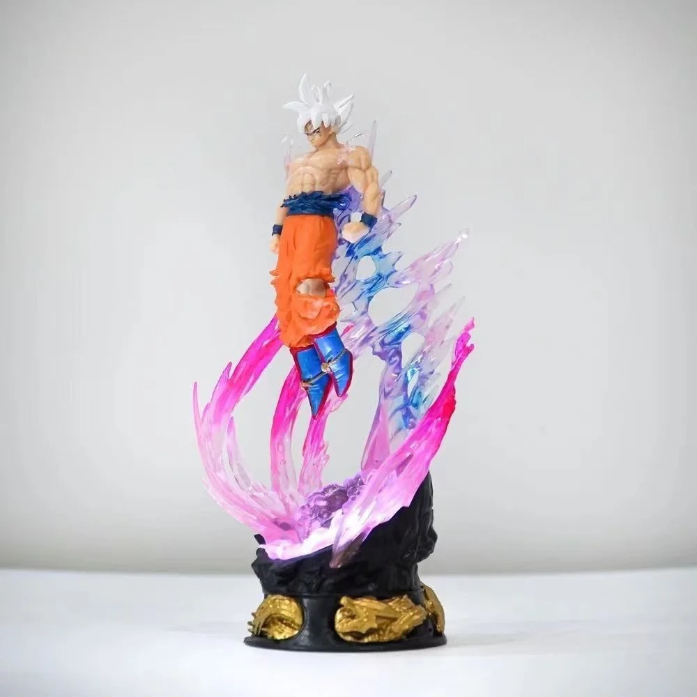 Goku Ultra Instinct 24cm